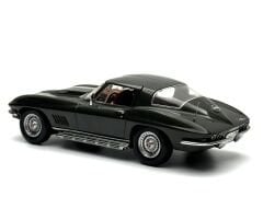 1:18 Chevrolet Corvette Sting Ray 1967 Green Met - Motorbox Exoto