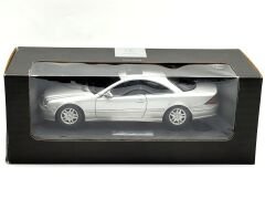 1:18 Mercedes-Benz CL 500 C215 W215 Silver Mermer Tabla - Autoart