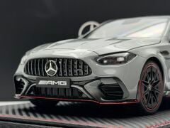 1:18 Mercedes-AMG C63 S W206 Alpine Grey 2024 - NZG
