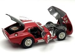 1:18 Shelby Cobra Daytona Coupe 1965 Daytona Red - EXOTO RLG