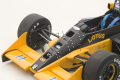 1:18 Lotus 99T No:11 Japan GP Nakajima 1987 - Autoart Signature