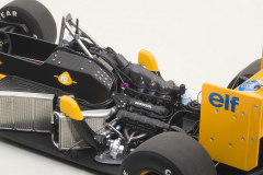 1:18 Lotus 99T No:12 Japan GP 1987 Ayrton Senna - Autoart Sign.