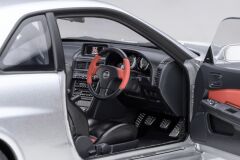 1:18 Nissan Skyline GT-R R34 Z Tune 2002 Silver - Autoart