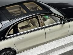 1:18 Mercedes-Maybach S680 4Matic X223 Black/White - Norev