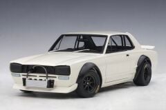 1:18 Nissan Skyline GT-R KPGC10 Racing 1972 White - Autoart