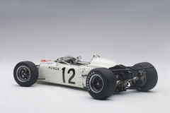 1:18 Honda RA272 F1 Mexico GP 1965 R.Bucknum - Autoart Signature