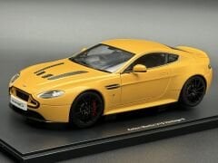 1:18 Aston Martin V12 Vantage S 2015 Yellow Tang 70252- Autoart