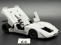 1:18 Porsche 908/02 No:66 Holtville Steve McQueen 87073 -Autoart