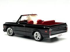 1:18 Chevrolet Blazer Custom Black&White Top 1972 - ACME