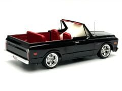 1:18 Chevrolet Blazer Custom Black&White Top 1972 - ACME