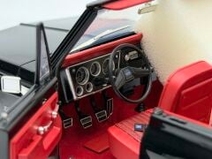 1:18 Chevrolet Blazer Custom Black&White Top 1972 - ACME