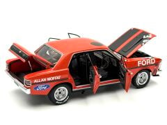 1:18 Ford XW Falcon GTHO 1970 Sandown Winner 50E - Autoart
