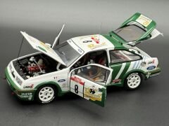1:18 Ford Sierra Cosworth RS Tour De Corse Rally 1988 - Autoart