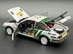 1:18 Ford Sierra Cosworth RS Tour De Corse Rally 1988 - Autoart