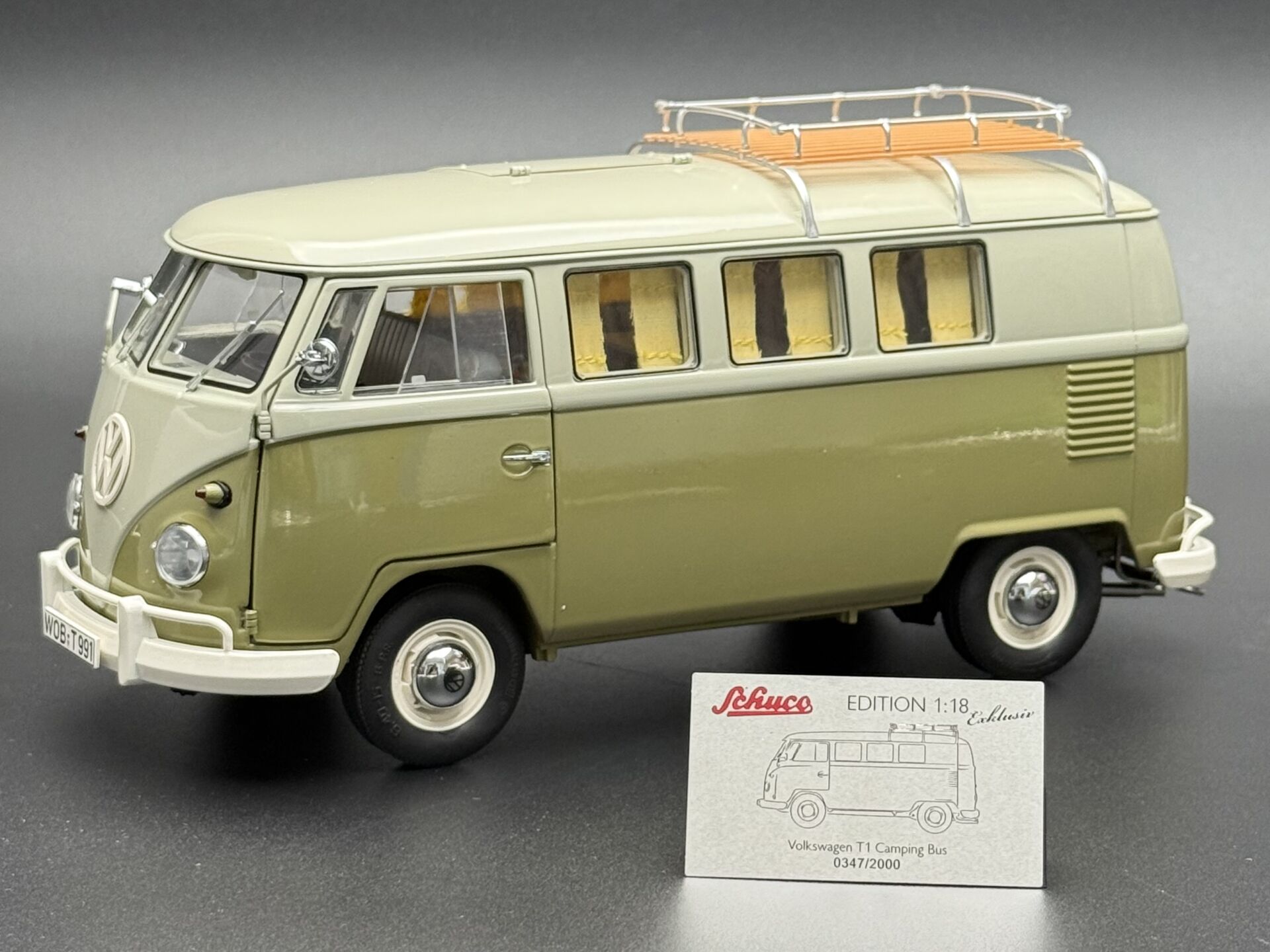 1:18 Volkswagen T1 Camping Bus 1959 Green - Schuco Exclusive