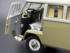 1:18 Volkswagen T1 Camping Bus 1959 Green - Schuco Exclusive