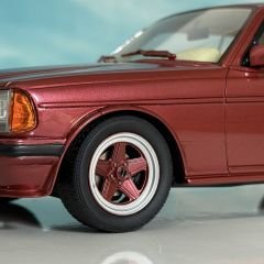 1:18 Mercedes-Benz 500CE AMG Brillant Red OT641 - OTTO
