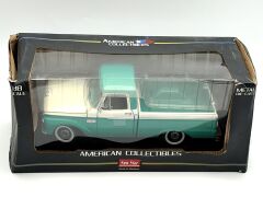 1:18 Ford F-100 Custom Cab Pick Up 1965 Turquoise - Sun Star