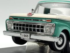 1:18 Ford F-100 Custom Cab Pick Up 1965 Turquoise - Sun Star