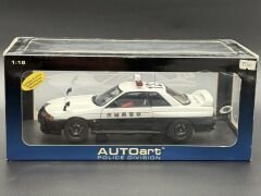 1:18 Nissan Skyline GTR R32 Police Car 77363 - Autoart