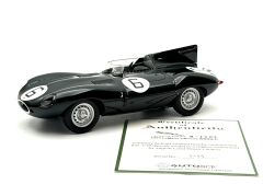 1:18 Jaguar D Type 1955 Le Mans Winner Hawthorn - Autoart Signature