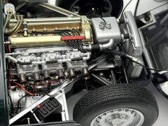 1:18 Jaguar D Type 1955 Le Mans Winner Hawthorn - Autoart Signature