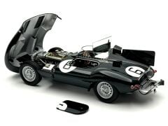 1:18 Jaguar D Type 1955 Le Mans Winner Hawthorn - Autoart Signature