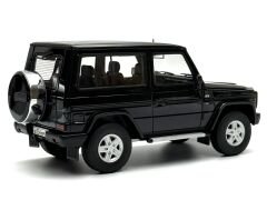 1:18 Mercedes-Benz G500 SWB 1998 Black 76111 - Autoart