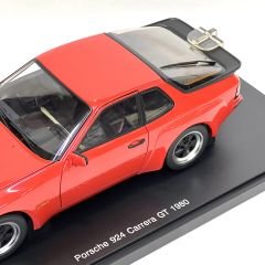1:18 Porsche 924 Carrera GT Red 1980 - Autoart