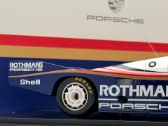 1:18 Porsche 956 LH Le Mans Winner 1982 with Showcase - Spark