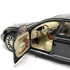 1:18 Ölçek Maybach 57S Black 2005 - Autoart Millennium