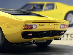 1:18 Lamborghini Miura SV 1971 Yellow - Autoart