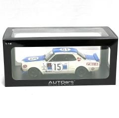 1:18 Nissan Skyline GT-R KPGC10 300KM Fuji Winner 1972 - Autoart