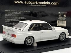 1:18 BMW M3 E30 DTM Plain Body Version Black 1989 - Autoart
