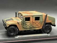 1:18 HMMWV HUMVEE Hummer Military - Maisto