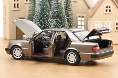 1:18 Mercedes-Benz 500 E W124 1990 Impala Brown - Norev