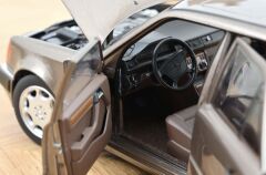 1:18 Mercedes-Benz 500 E W124 1990 Impala Brown - Norev