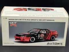 1:18 Nissan Skyline GT-R R32 Group A 1993 STP TAISAN - Autoart
