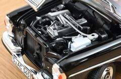 1:18 Mercedes-Benz 280 SE 1968 Black W108 - Norev