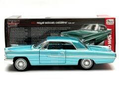 1:18 Pontiac Royal Bobcat Catalina 1962  - Auto World