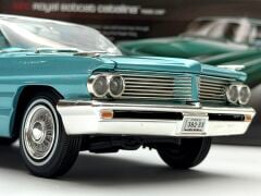1:18 Pontiac Royal Bobcat Catalina 1962  - Auto World