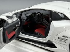 1:18 Lamborghini Huracan Liberty Walk LB 2017 79120 - Autoart