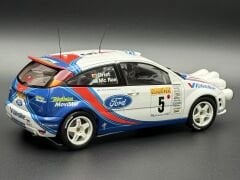 1:18 Ford Focus WRC 2000 Monte Carlo Night Version Mc Rae - Autoart