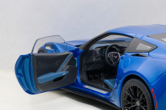 1:18 Chevrolet Corvette C7 Z06 Laguna Blue 2016 - Autoart