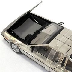 1:18 De Lorean DMC-12 Satin Finish ( Polished )- Autoart