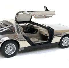 1:18 De Lorean DMC-12 Satin Finish ( Polished )- Autoart