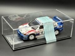 1:18 Mitsubishi Lancer Evo 3 Ralliart with Showcase - One Model