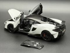1:18 McLaren 600LT White 2018 Diecast - LCD Models