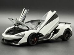 1:18 McLaren 600LT White 2018 Diecast - LCD Models