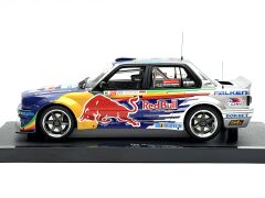 1:18 BMW 3 Serie E30 V8 Drift Red Bull OT486 - OTTO Mobile